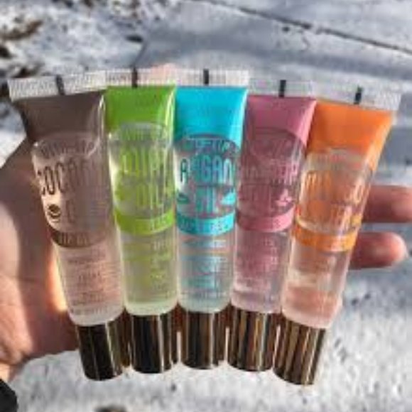 ✰Lip Gloss Restock✰ - Picture 2 of 4